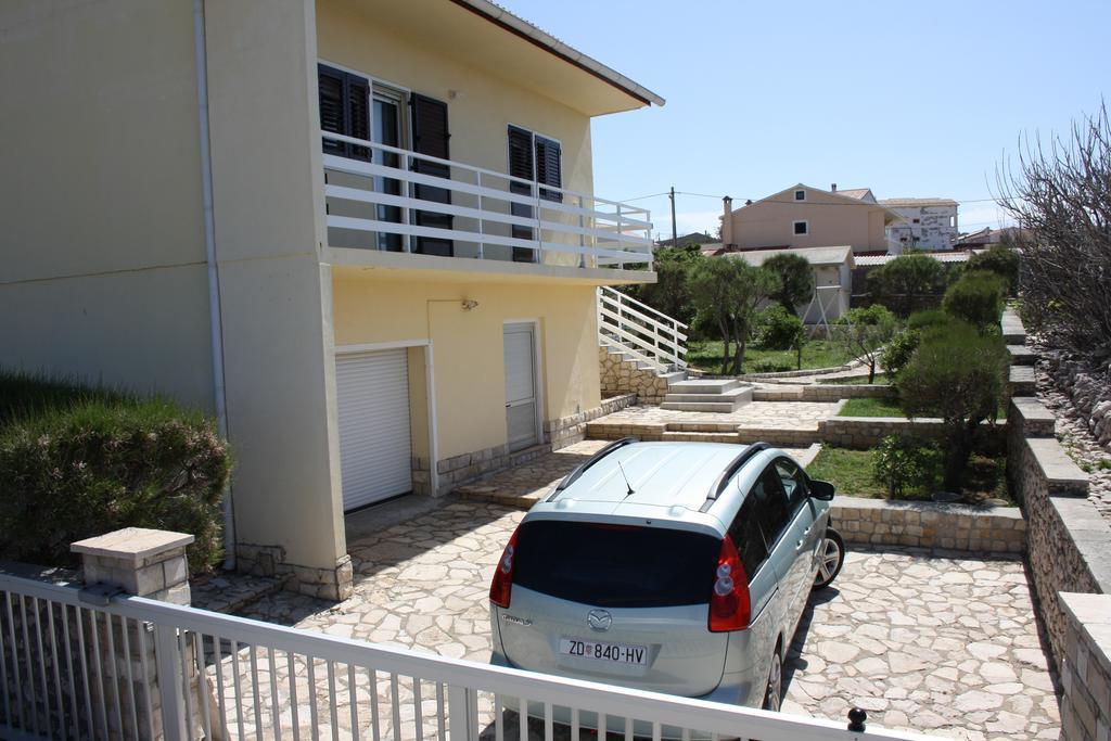 Kuca Za Odmor Laura Apartamento Ražanac Exterior foto